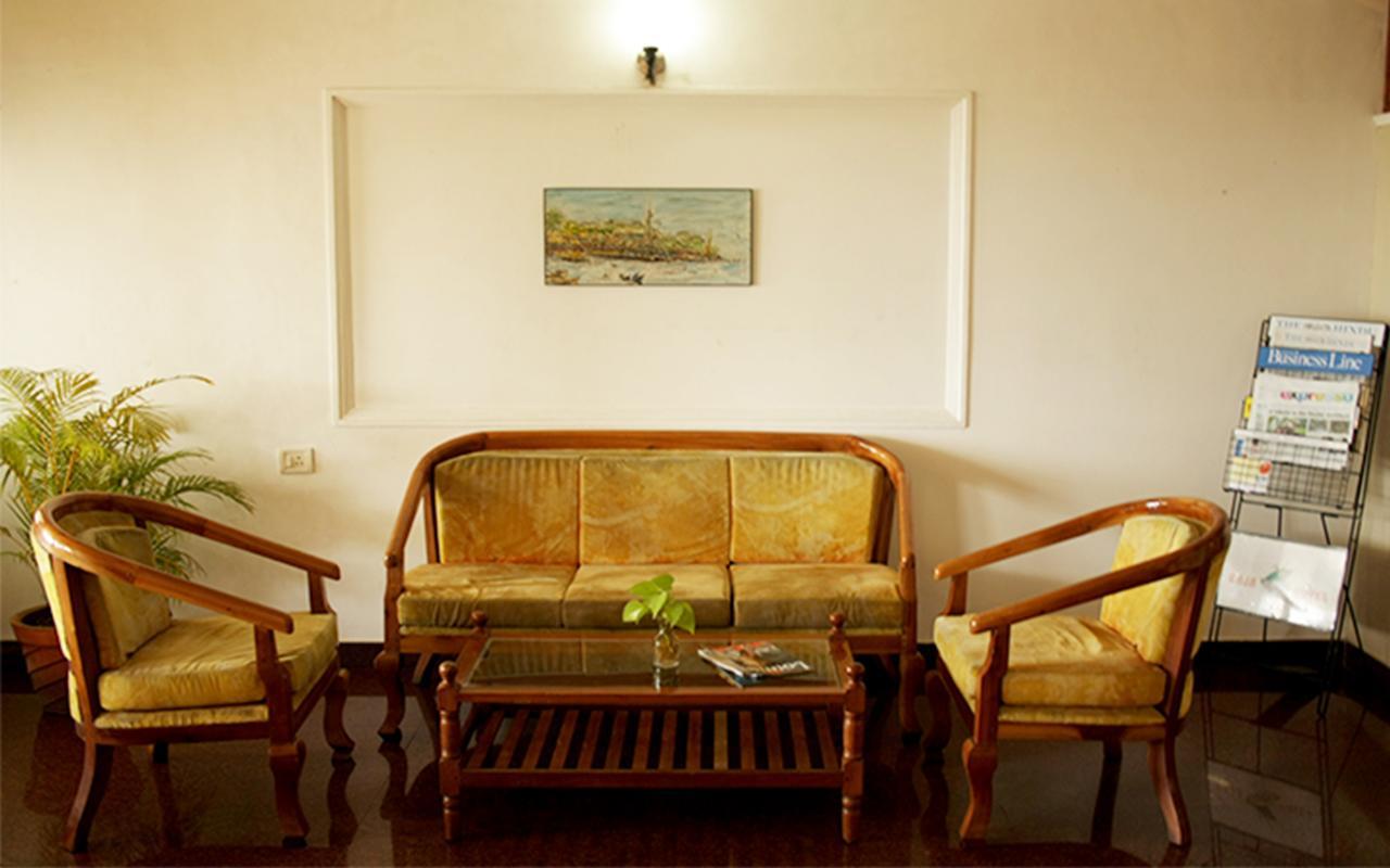 Raja Hotel Kovalam Bagian luar foto