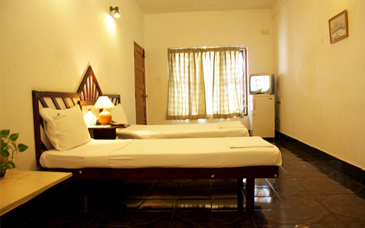 Raja Hotel Kovalam Bagian luar foto