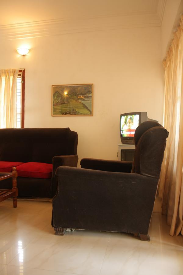 Raja Hotel Kovalam Bagian luar foto