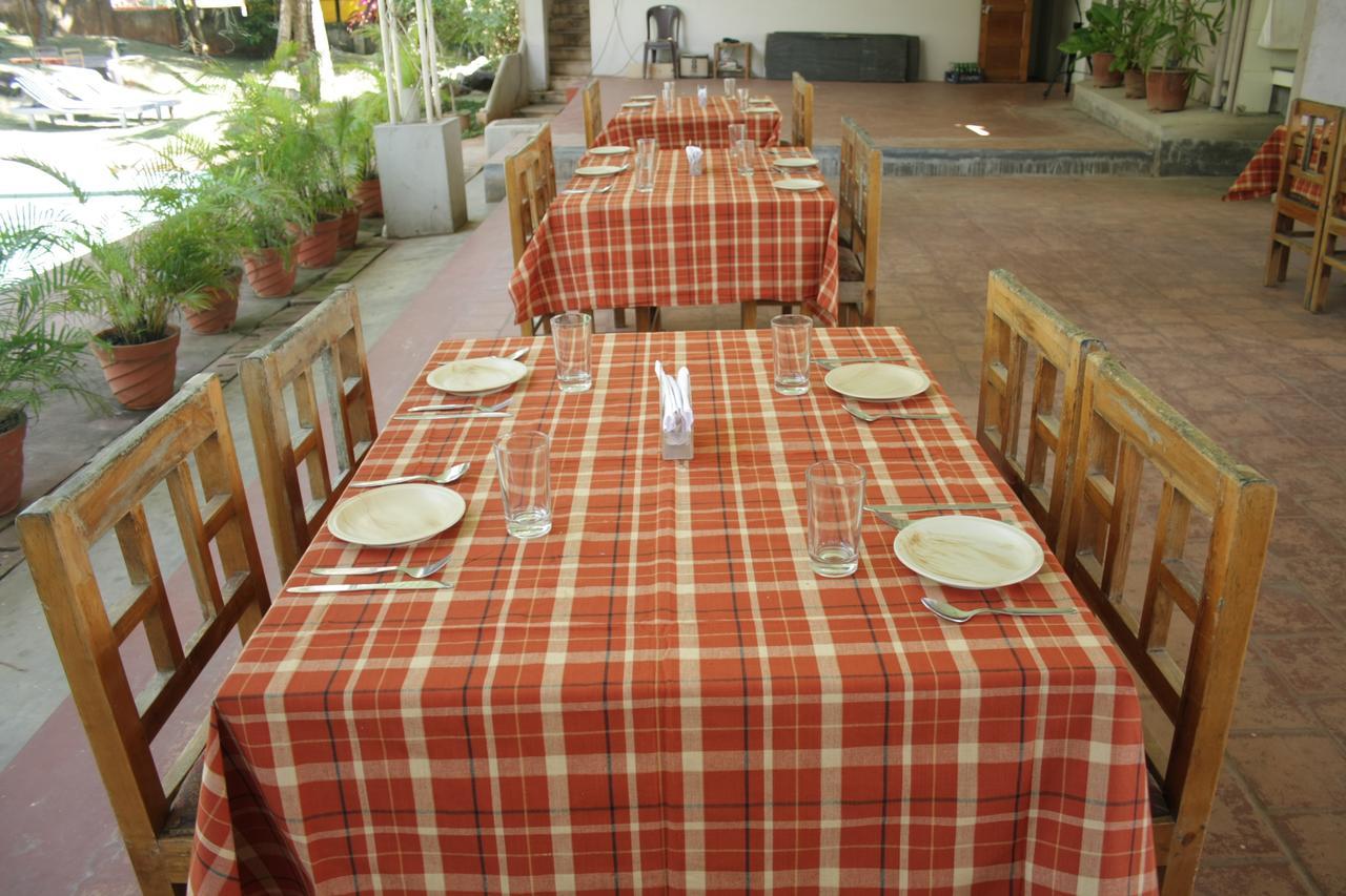 Raja Hotel Kovalam Bagian luar foto